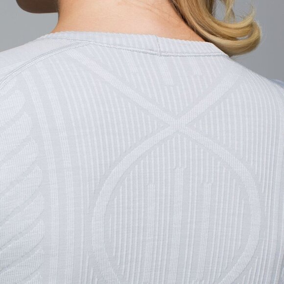 Lululemon Rest Less Pullover- Heathered Silver Spoon- Size 8 - Picture 7 of 14